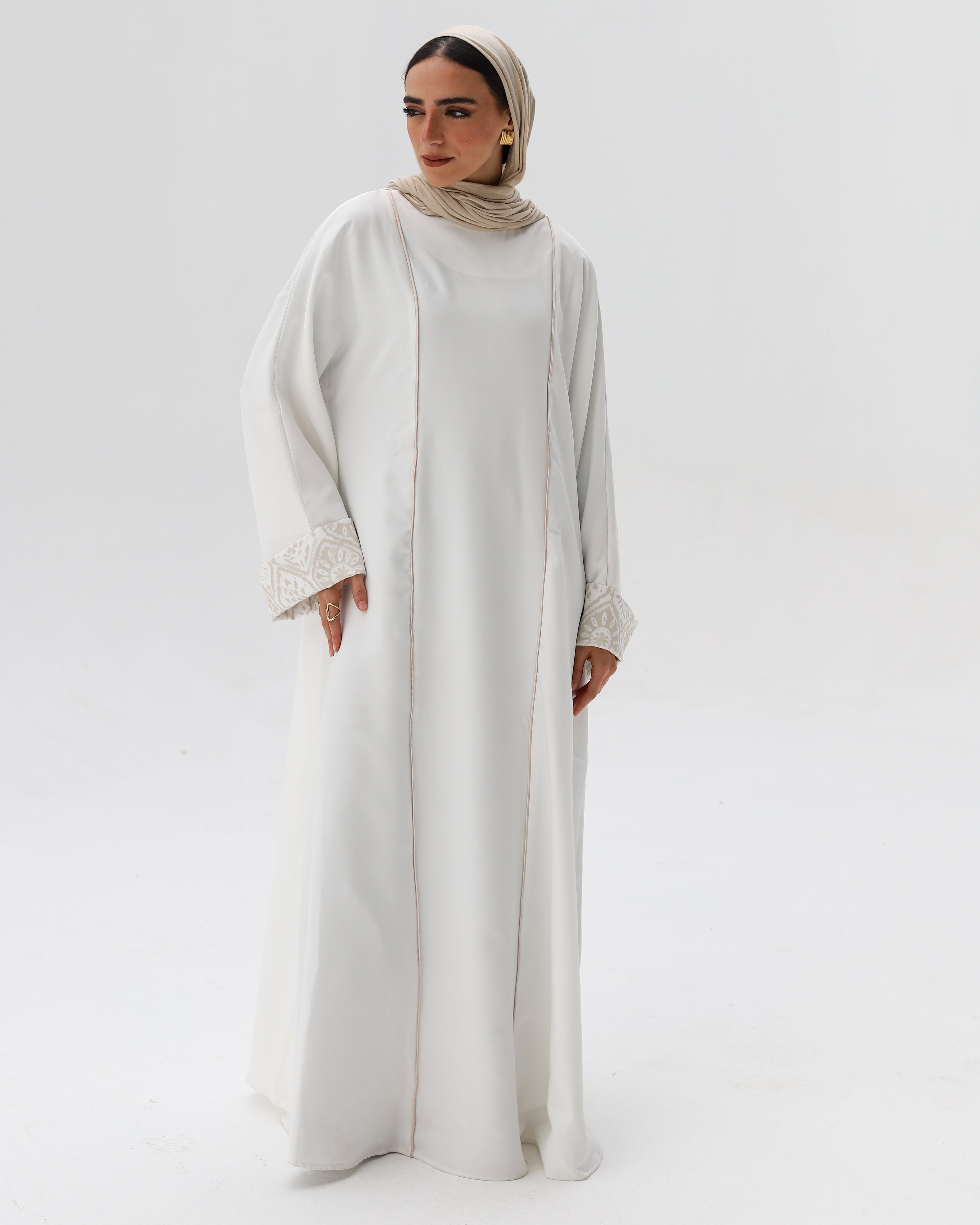 Noor Abaya - White & Beige