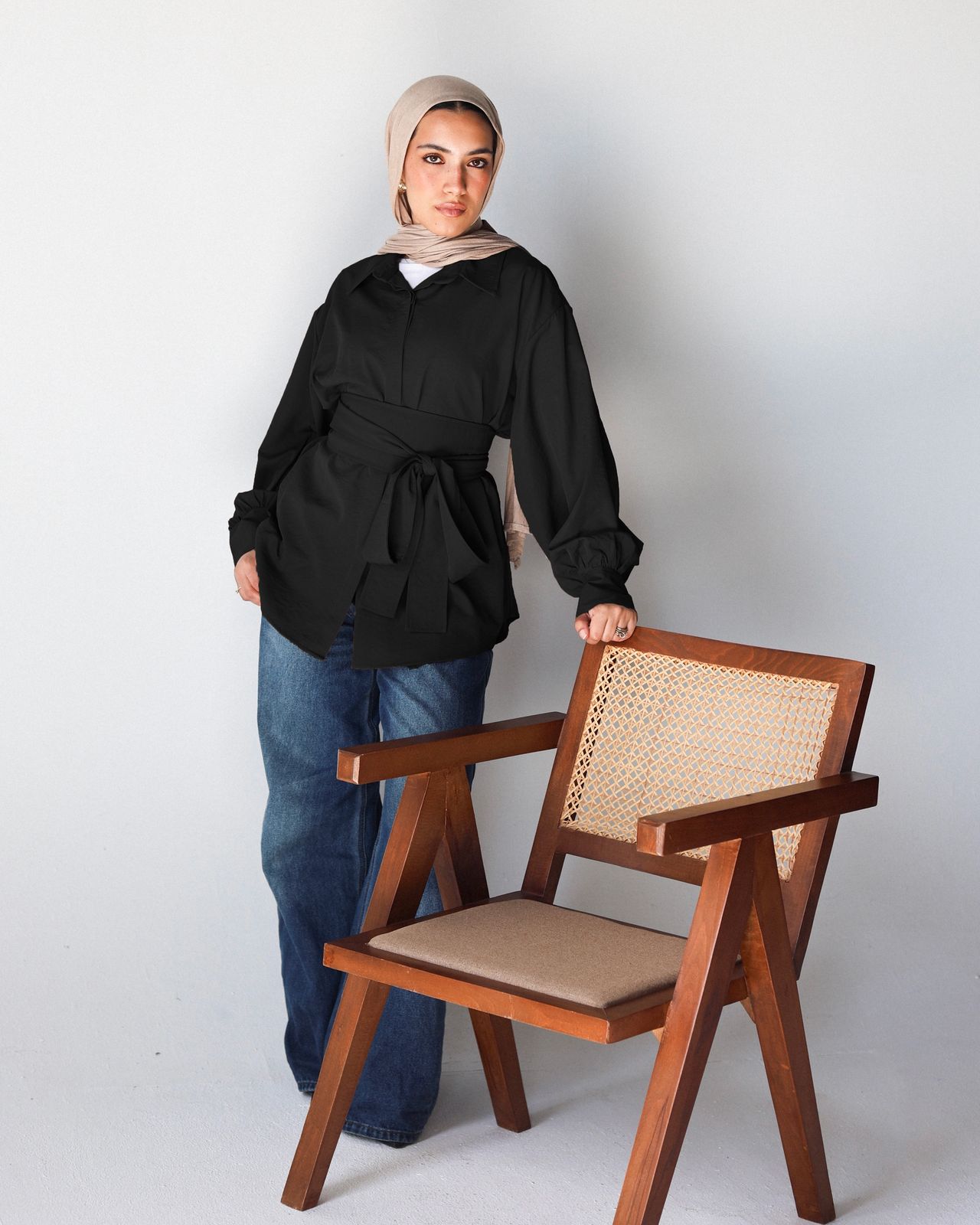 Regular Fit with round Blet Blouse
